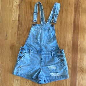 Forever 21 Light Wash Denim Overalls